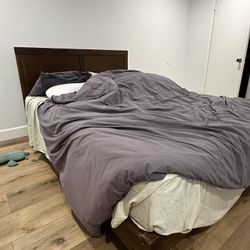 Queen Size Bed frame - Solid Wood