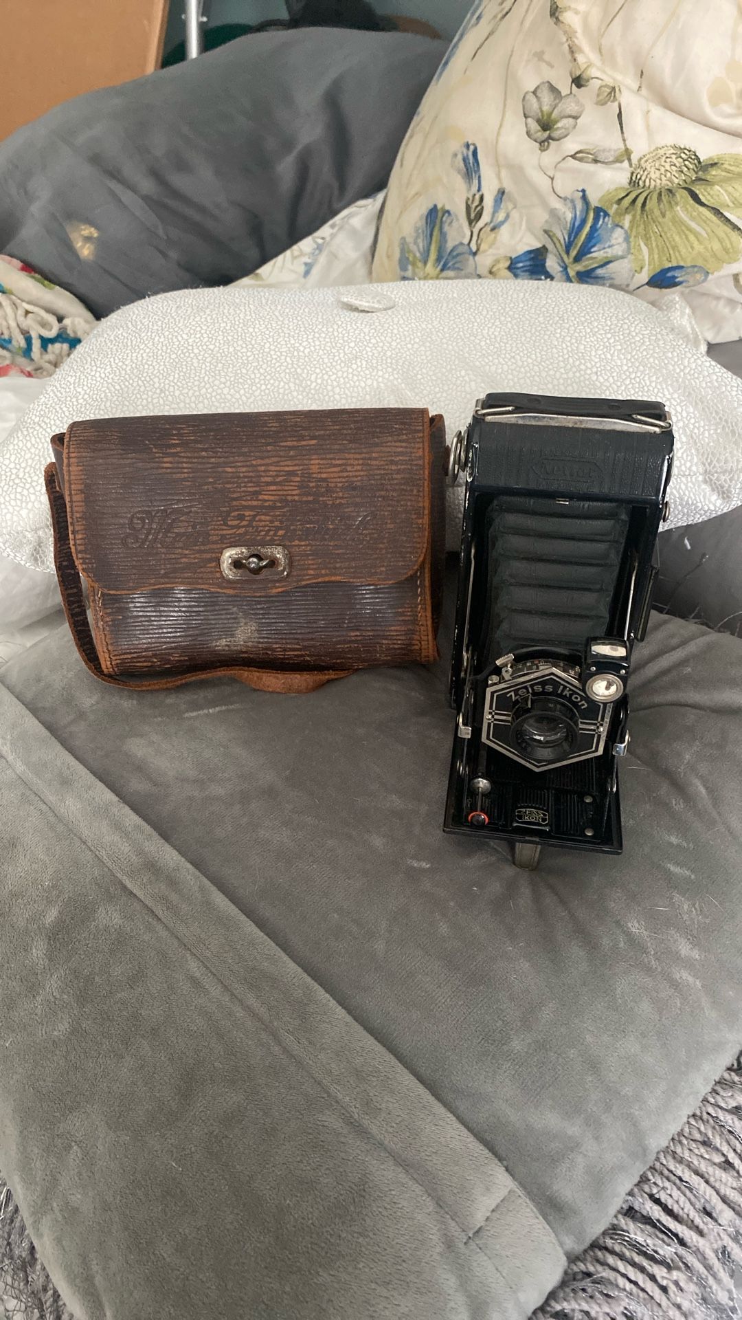 Vintage Swiss Ikon Netter Camera