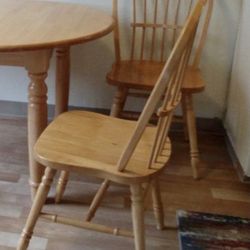 Vintage Set of 2 Windsor Spindle Back Chairs  (Solid Wood)