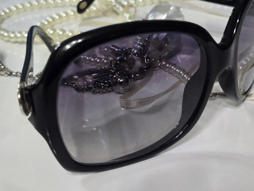 ?RARE TIFFANY & CO heart Frame (RX) Sunglasses 130MM 4041 Made In Italy #51. Tiffany & Co. | Accessories | Rare Tiffany Co Heart Frame Rx  main image 4