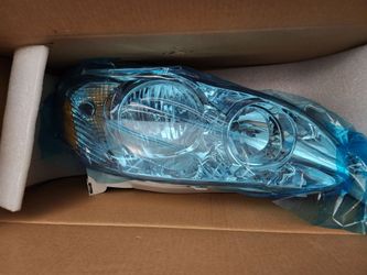 2003-2008 Toyota Corrola headlight assembly