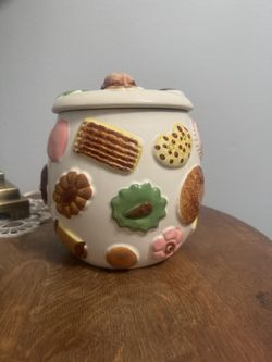 Vintage Cookie Jar