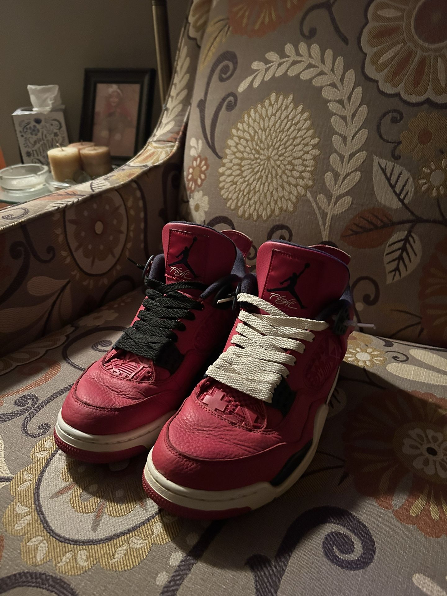 Jordan 4 RED SIZE 9 Used 