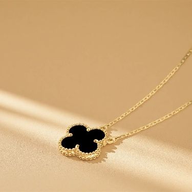 Beautiful Black 4 Leaf Necklace