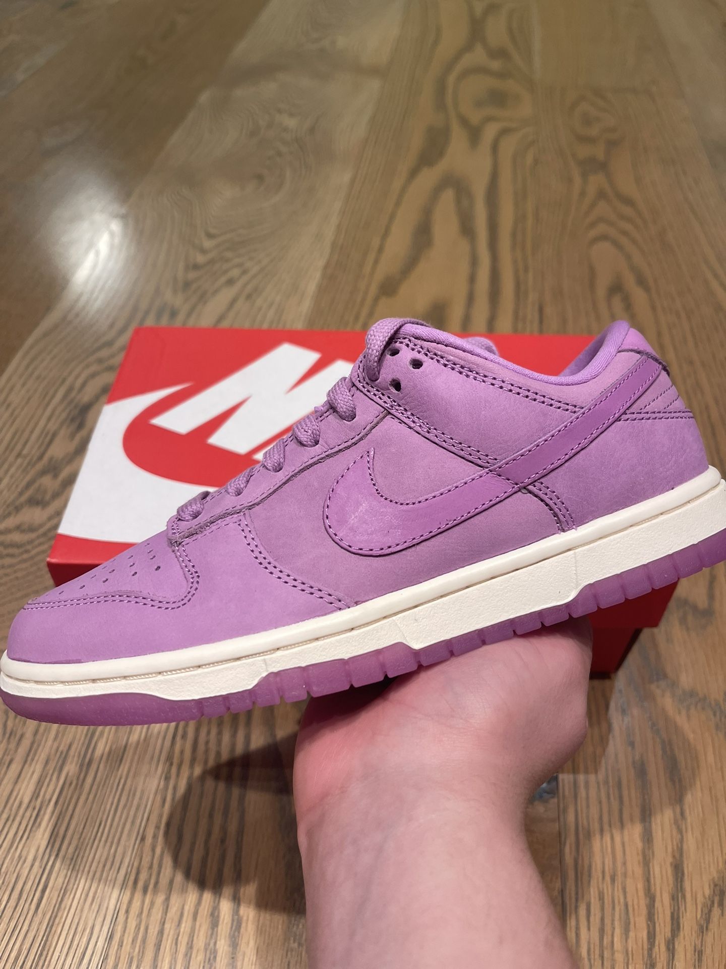 Dunk Low Rush Fuchsia W6