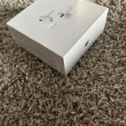AirPods Pro 2s 