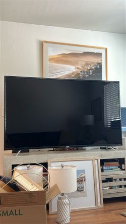 65” Roku TCL Tv