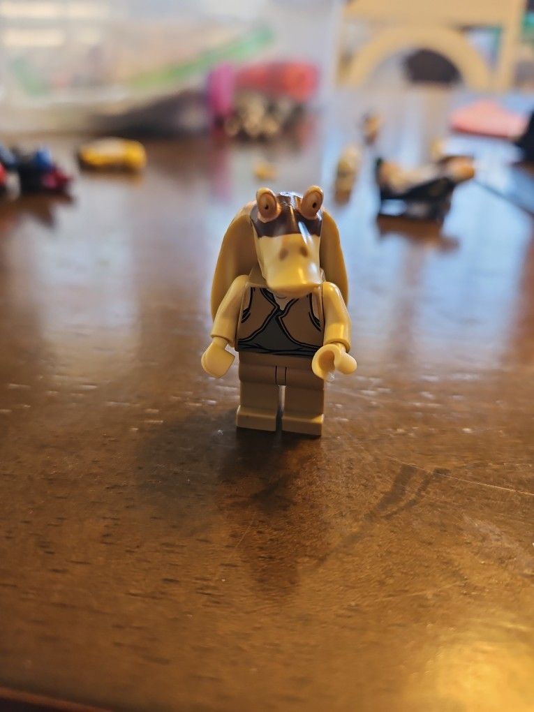 Jar Jar Binks LEGO Starwars Minifigure