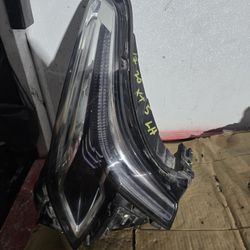 2017 2020 Cadillac xt5 driver full led oem  headlight 