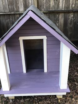 Custom Dog 🐕 House 🏡