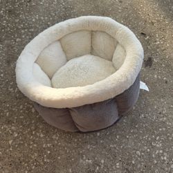 Best Friends Small Pet Bed For Dog Or Cat