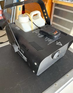 American DJ Fogstorm 1200