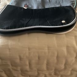 Saddle Pads With Gel Insert 