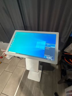 Self ordering kiosk
