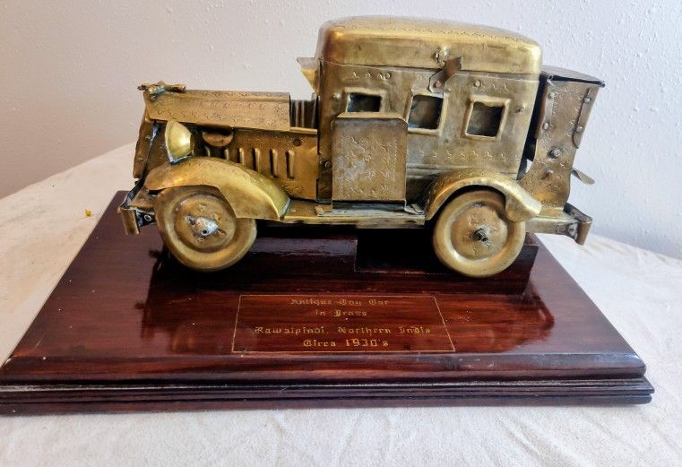 1930's Indian Brass Smoking Carsï