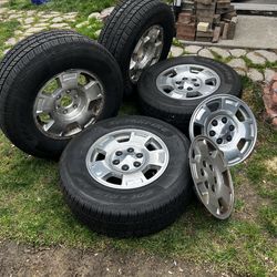 4 Tires with rims p265/70R17