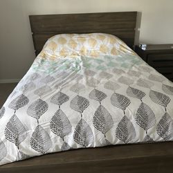 Queen Size Bed Set