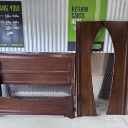 Queen Size Wood Bedframe With Footboard