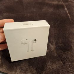 Apple Airpods 2nd Generation Brand New 