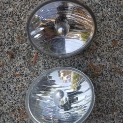 Jeep JK OEM Headlight 
