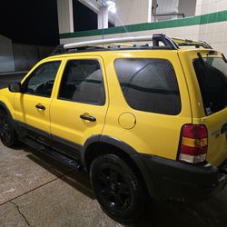 2003 Ford Escape