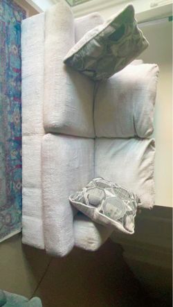🛋️ Loveseat