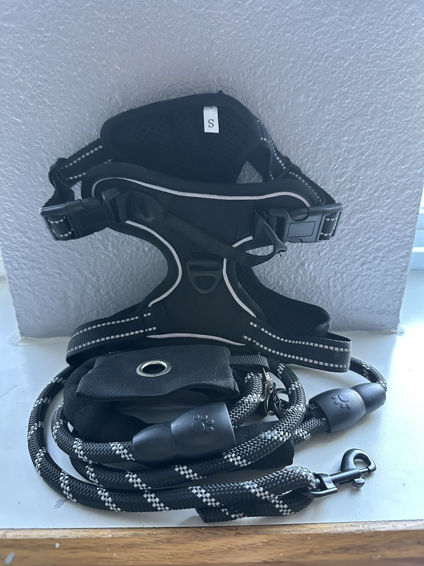 Small Dog harness & leash