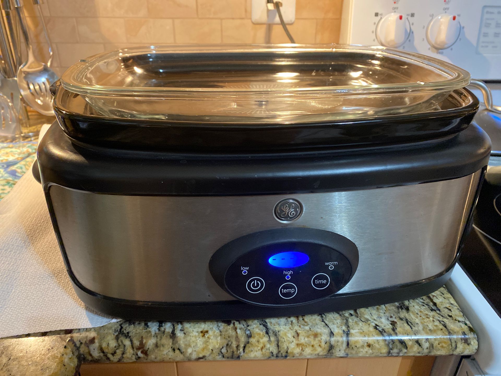GE Crock pot-6 qt