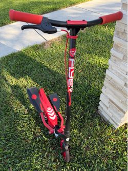 Yvolution Flyer Scooter