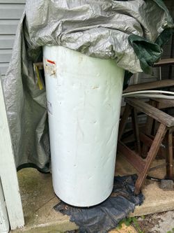 Hot water heater