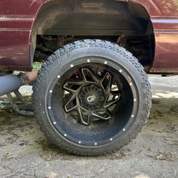 22x14 Wheels With New 35/12.50 Radar M/T
