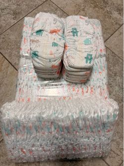 Members Mark Diapers Size 5 Open  Box