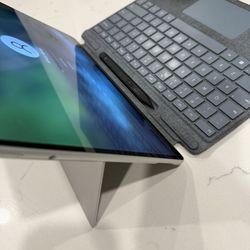 Microsoft Surface Pro 8