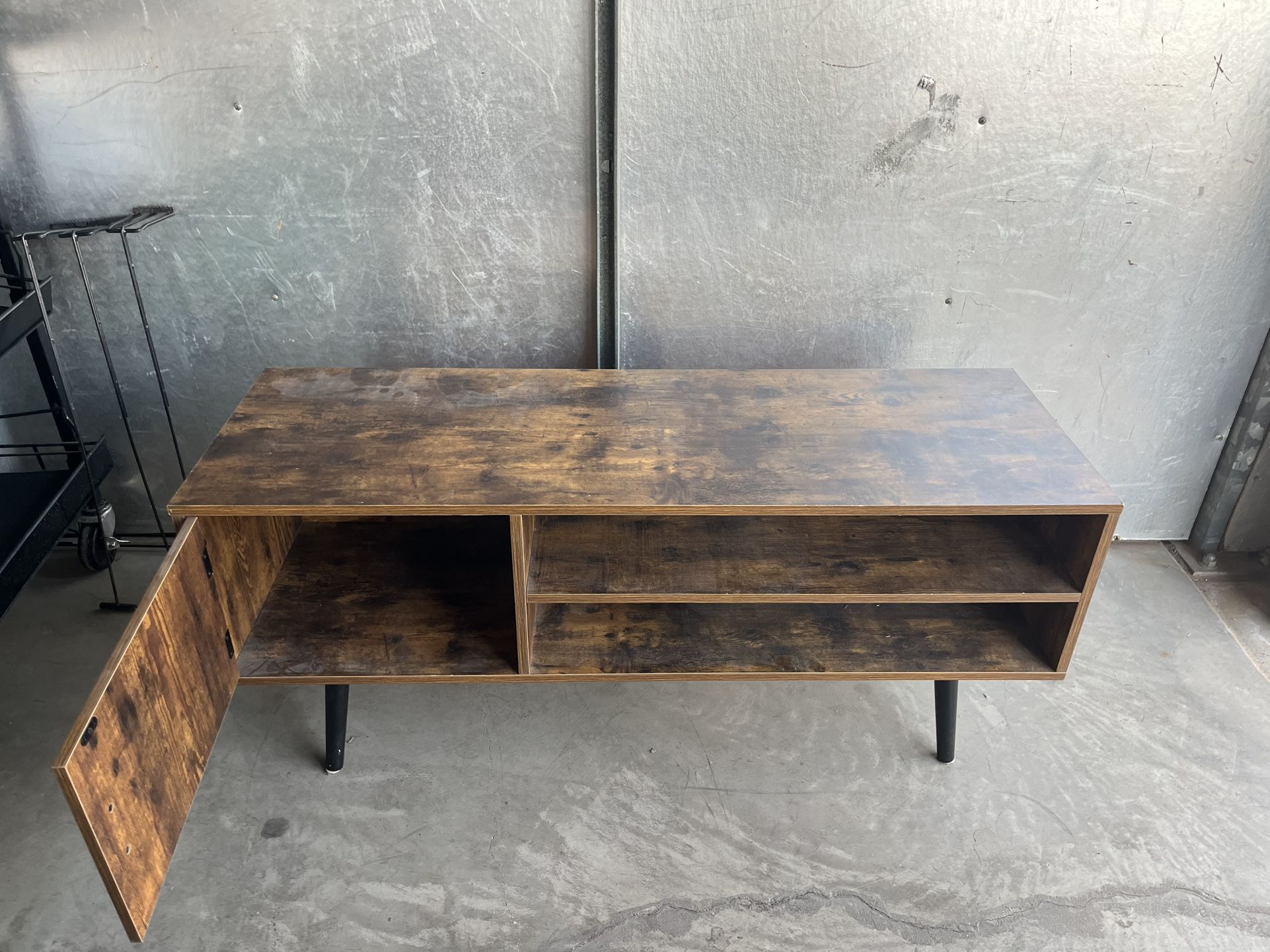 Entertainment Stand/ Storage/ Coffe Table