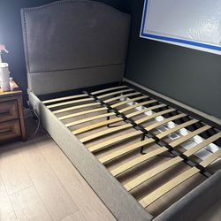 Full size bed