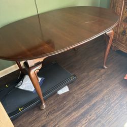 Late 20th C Lexington Formal Dining Table w 2 Sleeves