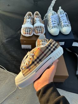 Burberry Check Low Top Sneakers – Beige
