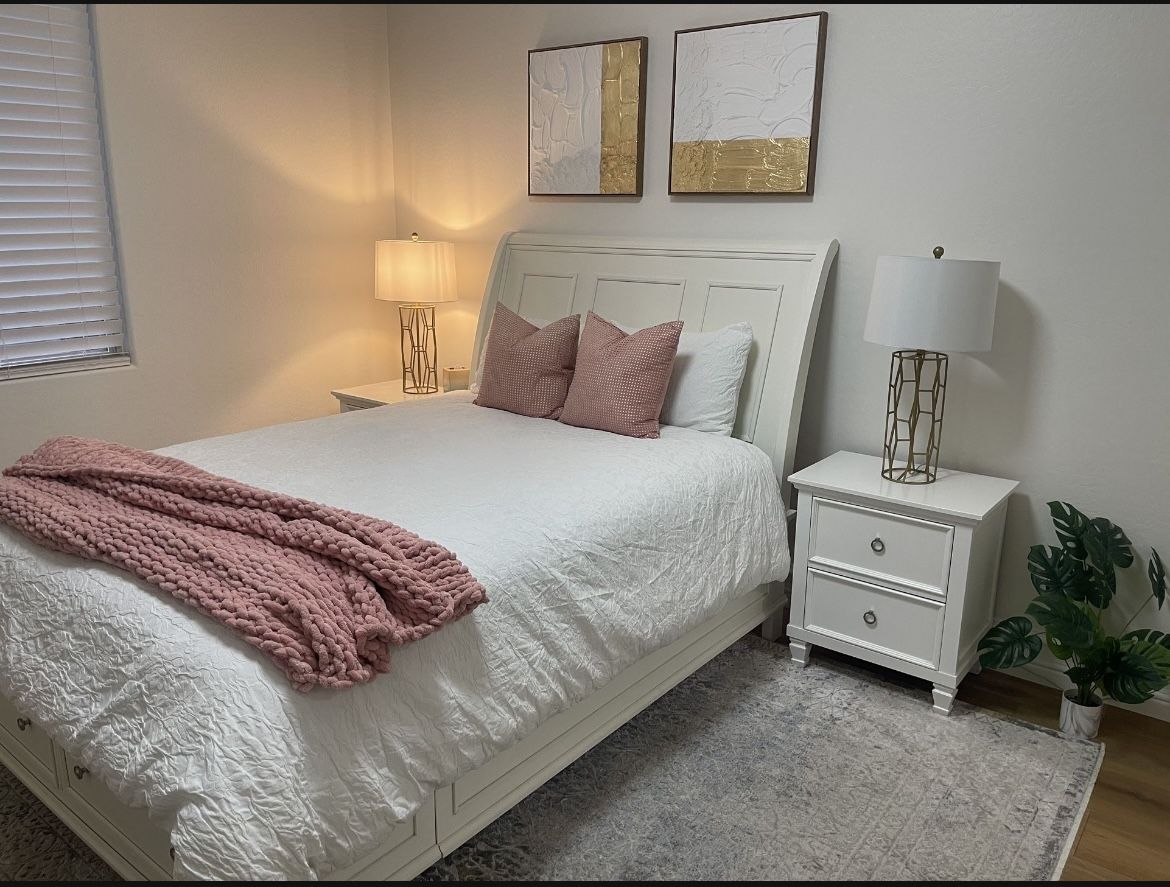Queen Bedroom Set, Storage Under Bed