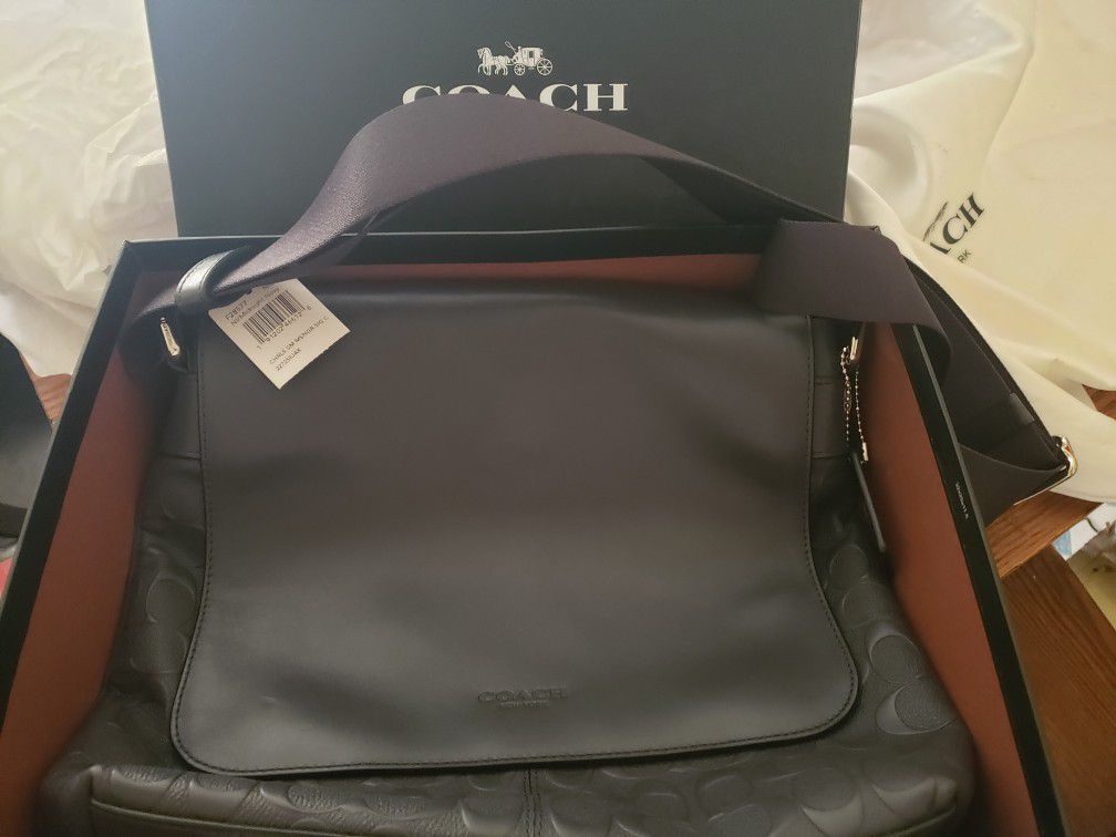 Mens brand new coach messenger bag in original coach gift box!!