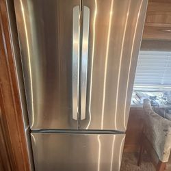 Free LG Refrigerator Brand New (Needs Refrigerant)