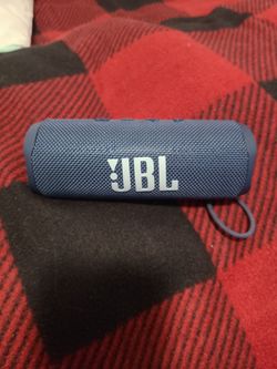 JBL Flip 6 Bluetooth Speaker (New)