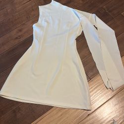 Vestidos Nuevos Nunca Usados Size    XS. Los 2   Por $15 Color Beige Y Rosita 