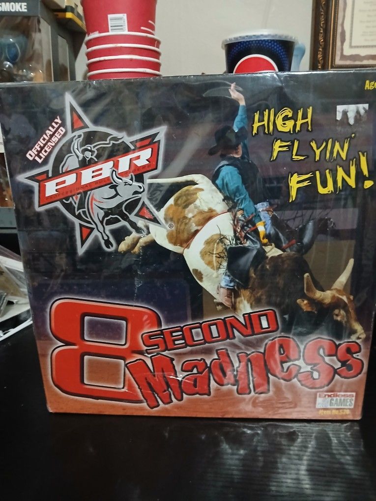 Brand New Factory Sealed PBR 8 Seconds Madness Board Game