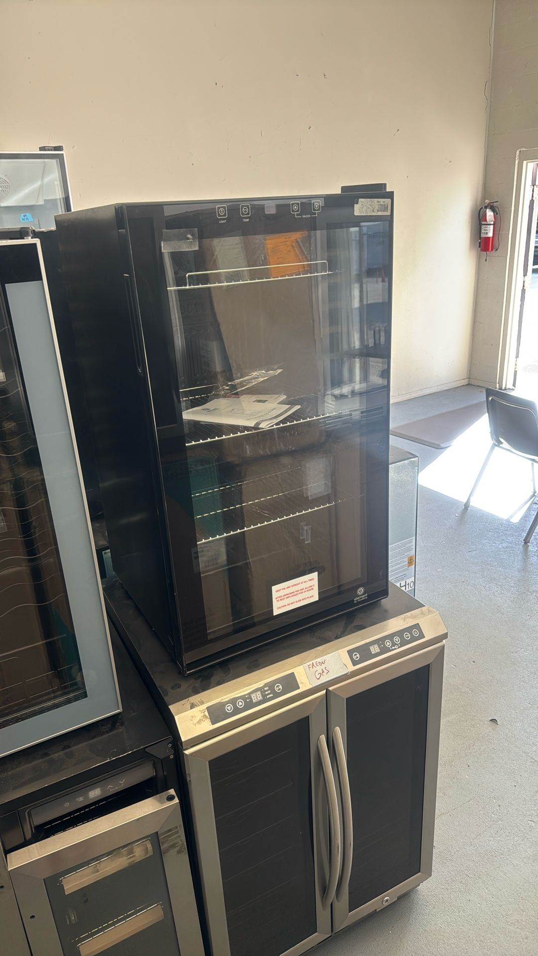 Vinotemp Beverage Cooler 20” Inch 