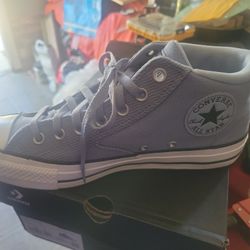 Converse Unisex  Size 9 Mens  and 11 Womens 
