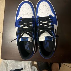 Jordan 1s Game Royal Size 9