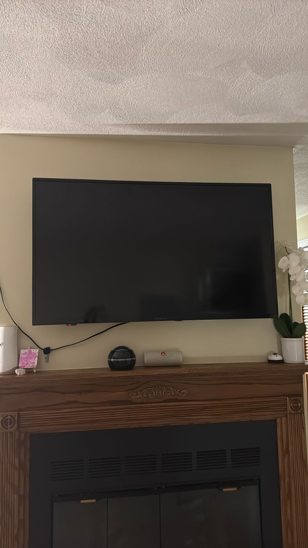 Insignia Television