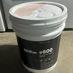  BEHR PRO 5 gal. e600 Acrylic Exterior Satin Paint Blush Pink Pintura 5 Galones 