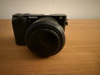Sony Alpha a6000 Camera w/16-50mm Power Zoom Lens