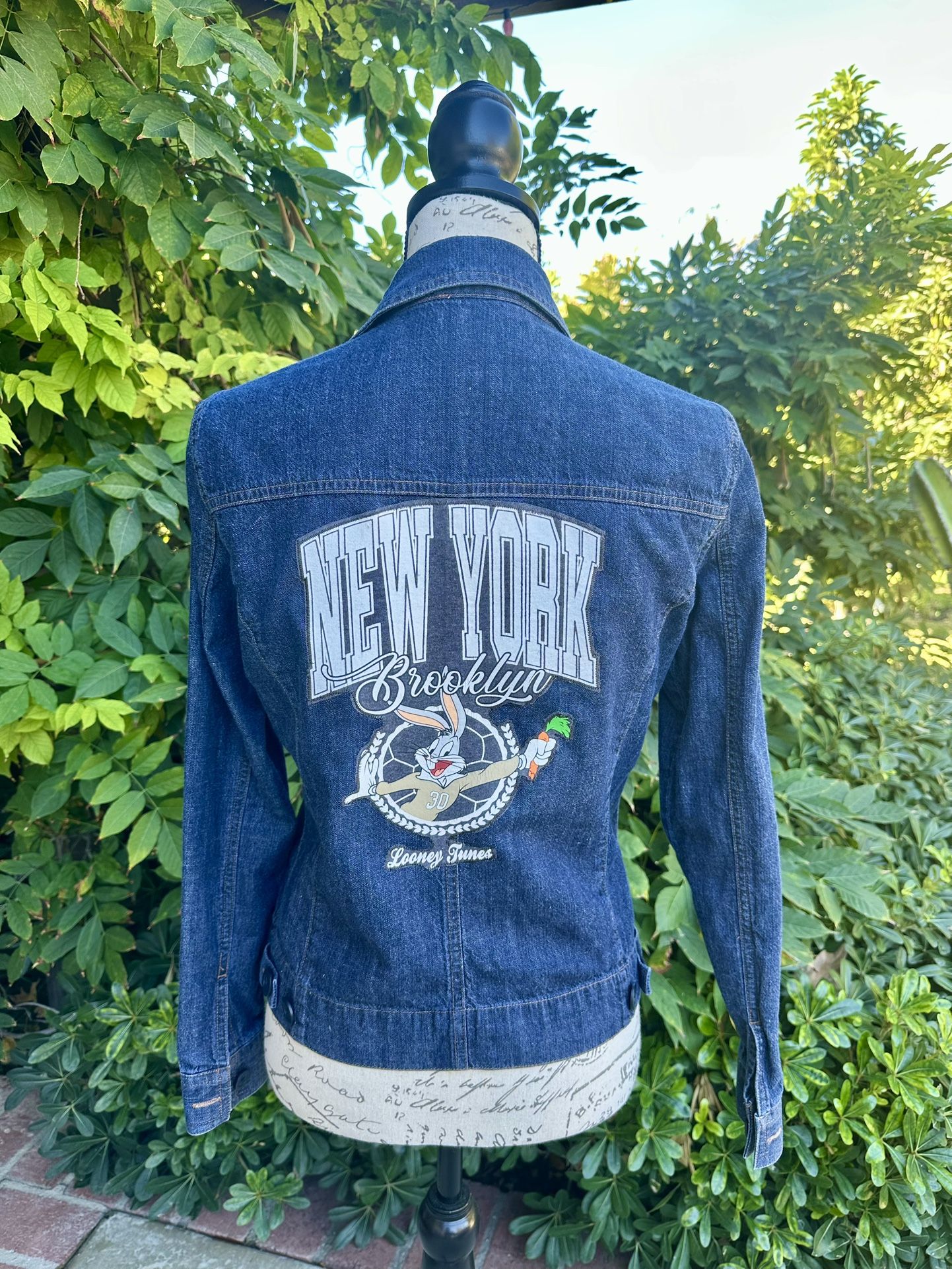 Women's "Looney Tunes New York Brooklyn" Jean Jacket Ann Taylor XS